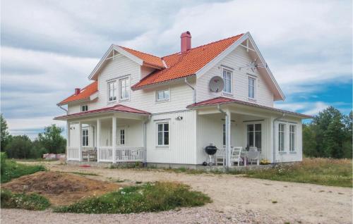 Awesome Home In Gnosj With Kitchen