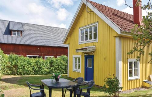 Pet Friendly Home In Mariannelund With Kitchen