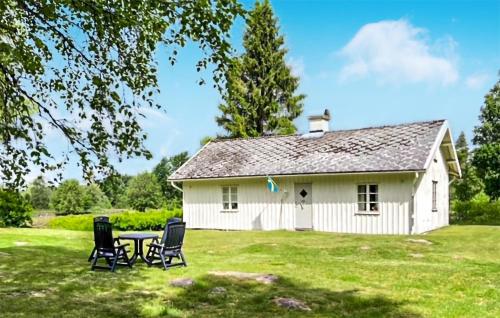 Lovely Home In Svenljunga With Kitchen