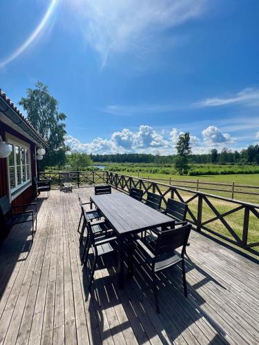 Idylliskt hus med sjöutsikt.