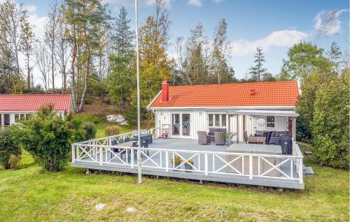 Pet Friendly Home In Uddevalla With Jacuzzi